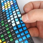 Malla flexible para beads Artkal MIDI 5MM, ideal para crear sin planchado.